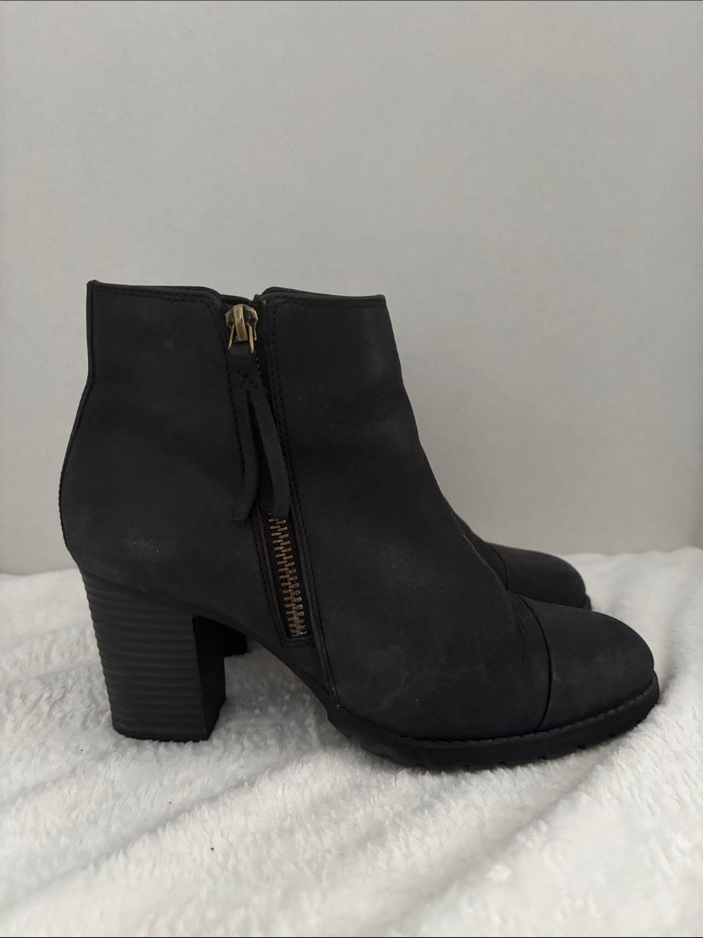 Clarks Verona Peach ankle boots, black leather